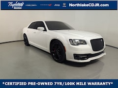 2023 Chrysler 300 C Sedan