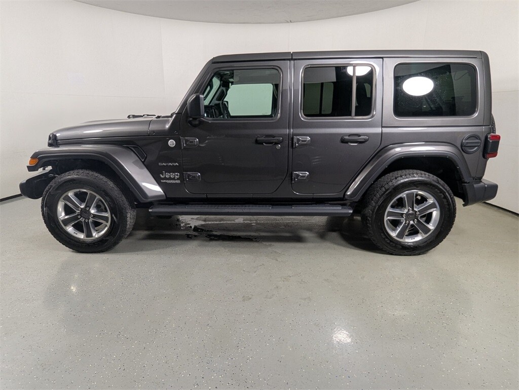 2022 Jeep Wrangler Unlimited Sahara photo 4