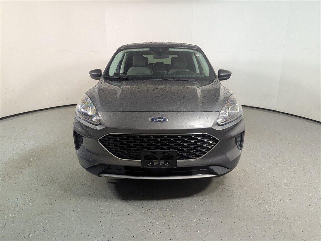 2022 Ford Escape SE photo 2