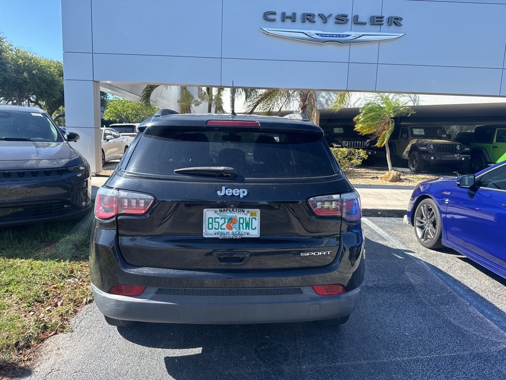 Used 2018 Jeep Compass Sport with VIN 3C4NJCAB7JT140605 for sale in Lake Park, FL