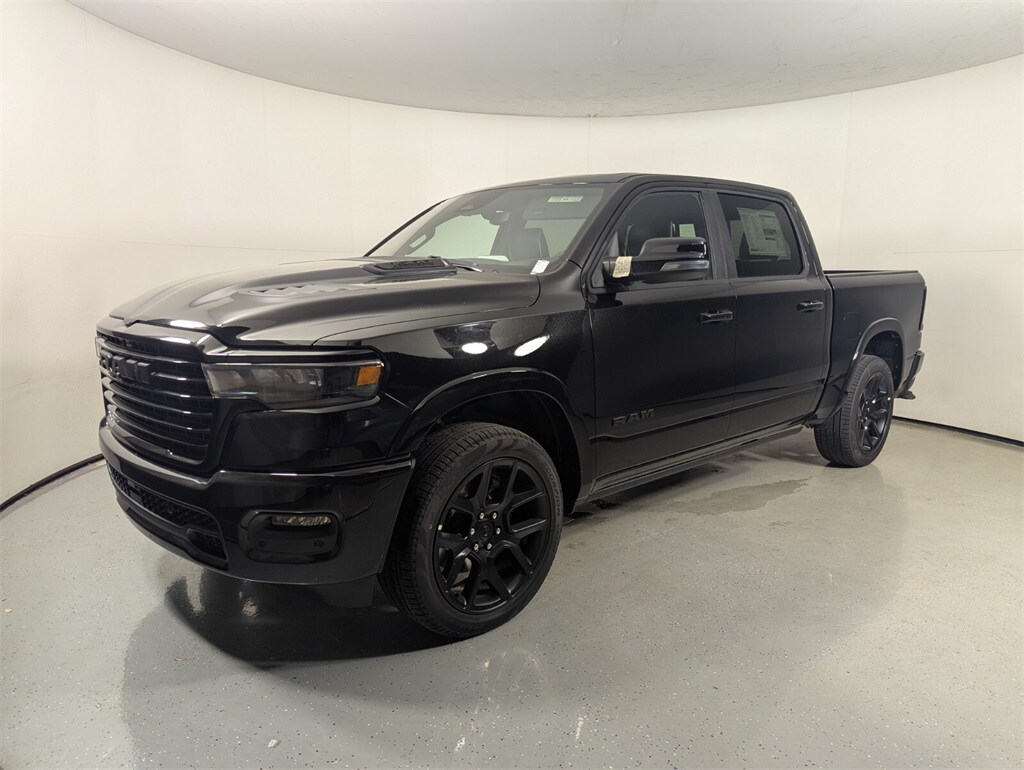 2026 Ram 1500 Laramie photo 3