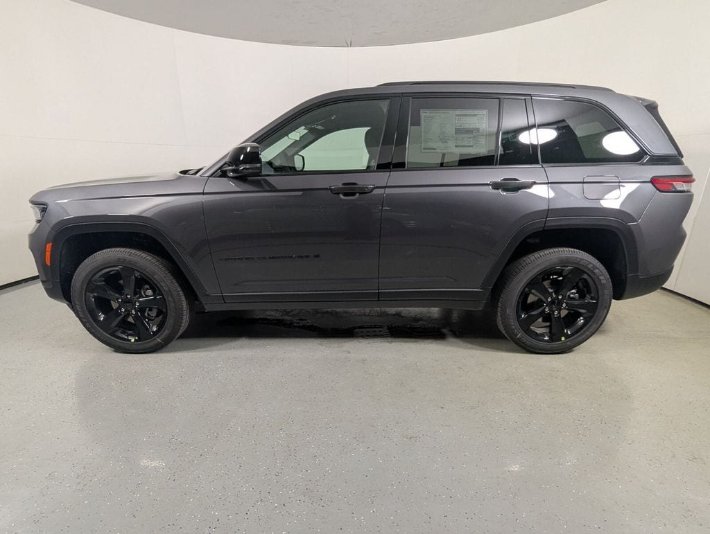 New 2025 Jeep Grand Cherokee ALTITUDE X 4X2 Sport Utility