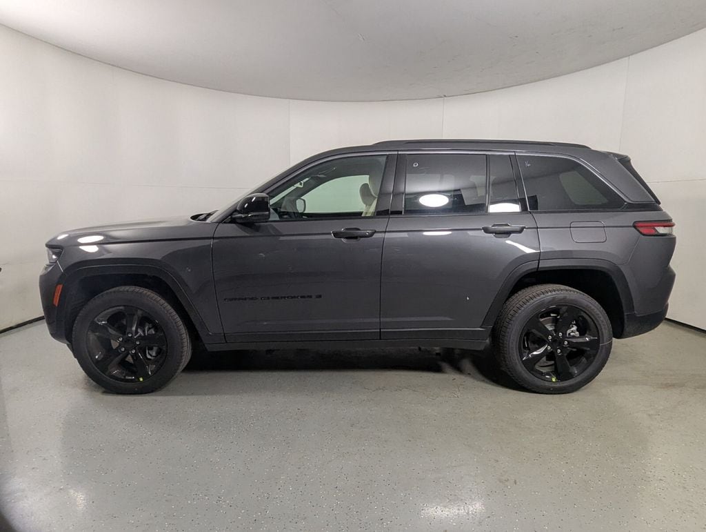 New 2026 Jeep Grand Cherokee LIMITED 4X2 Sport Utility