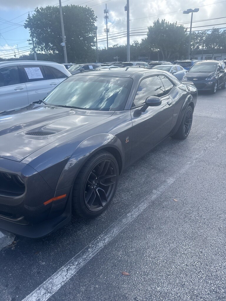 2021 Dodge Challenger R/T Scat Pack Widebody photo 3