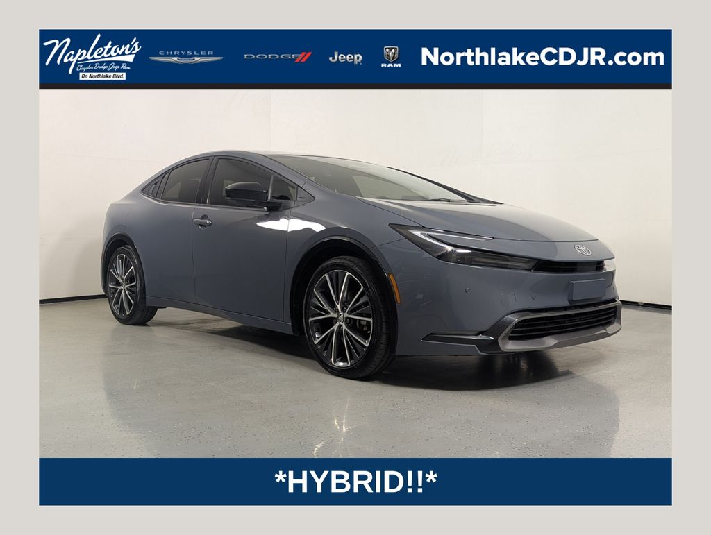 2025 Toyota Prius XLE FWD's photo