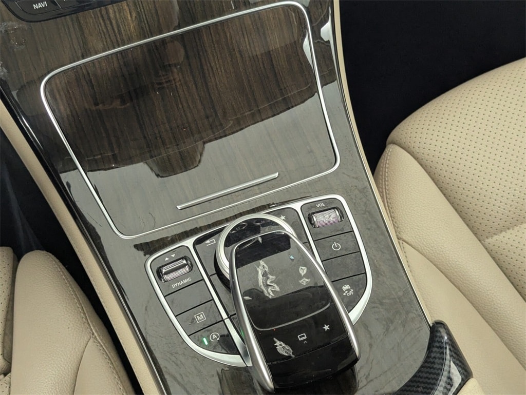 2016 Mercedes Benz GLC 300 photo 18