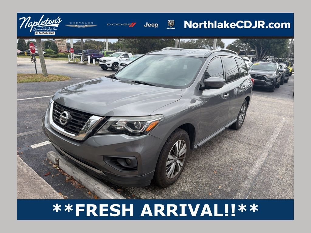 2019 Nissan Pathfinder SV