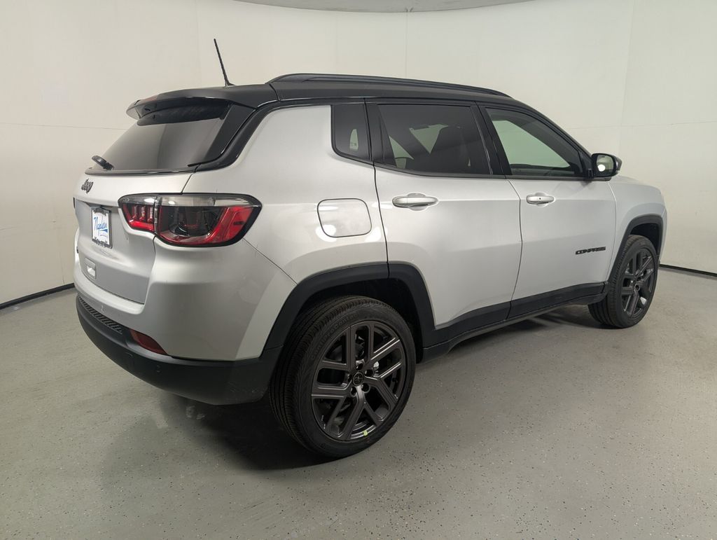 2026 Jeep Compass Limited - Photo 8