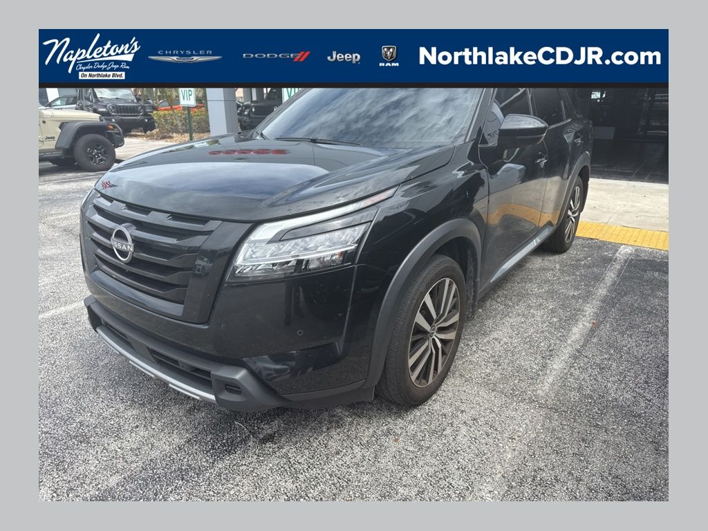 2024 Nissan Pathfinder Platinum 4WD's photo