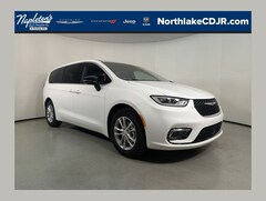 2026 Chrysler Pacifica SELECT Passenger Van