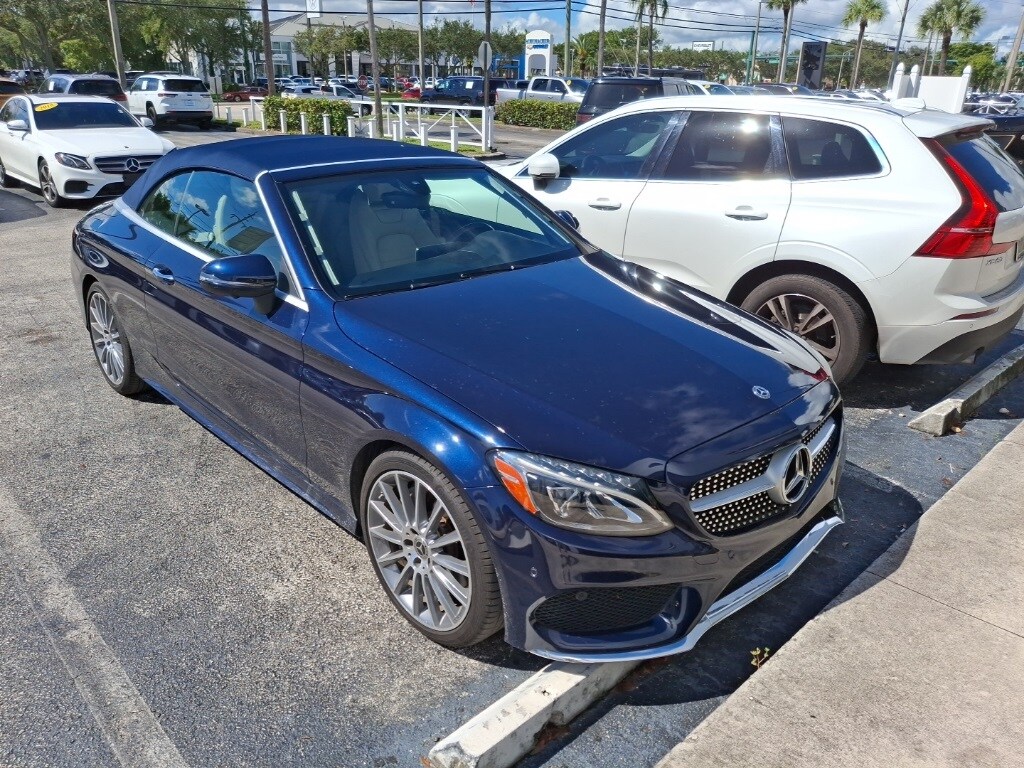 2018 Mercedes Benz C 300 photo 4