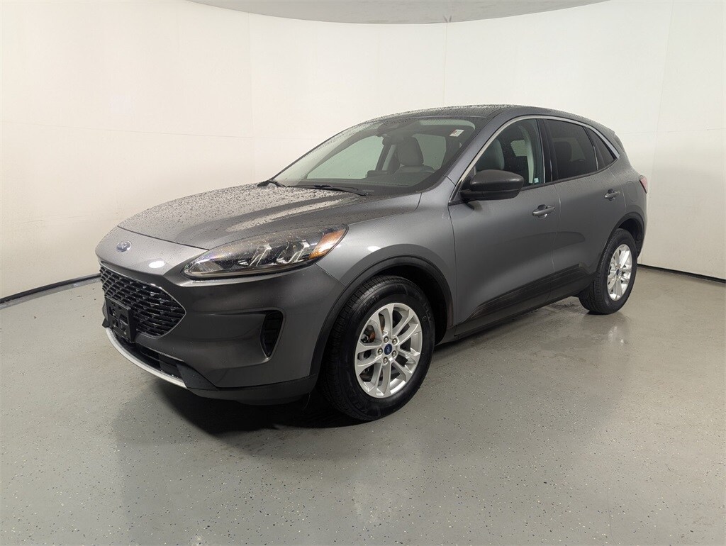 2022 Ford Escape SE photo 3
