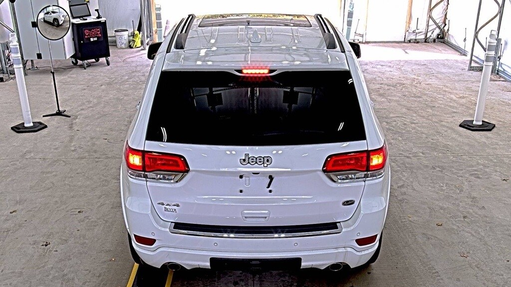 2021 Jeep Grand Cherokee Overland photo 4