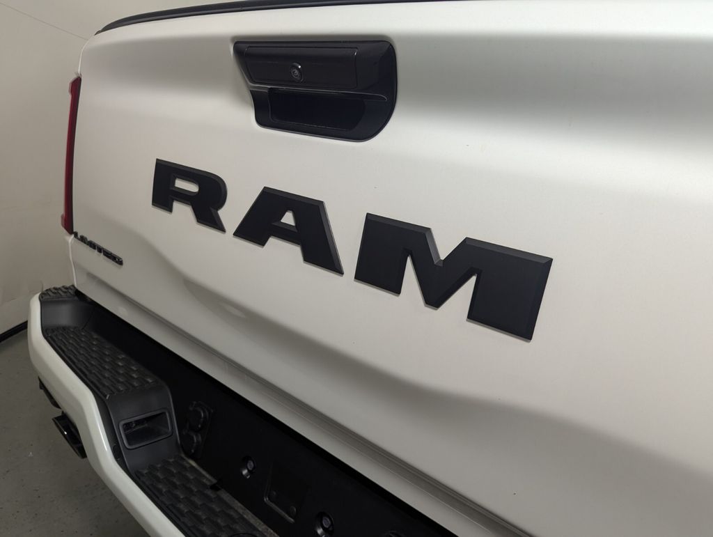 2026 RAM 1500 Limited - Photo 9