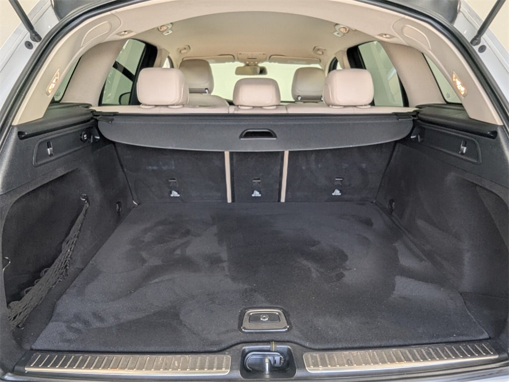 2016 Mercedes Benz GLC 300 photo 21