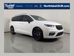 2026 Chrysler Pacifica SELECT Passenger Van