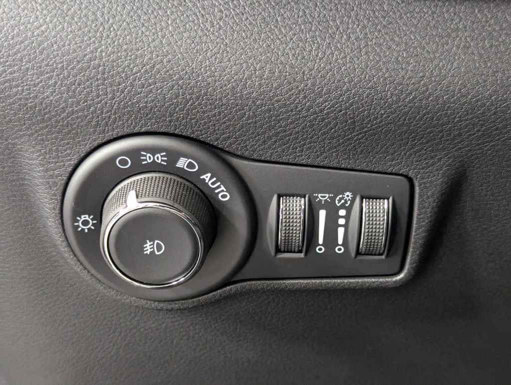 2026 Jeep Compass Limited - Photo 15