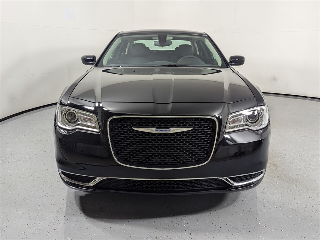 Used 2023 Chrysler 300 Touring with VIN 2C3CCAAG5PH647025 for sale in Lake Park, FL