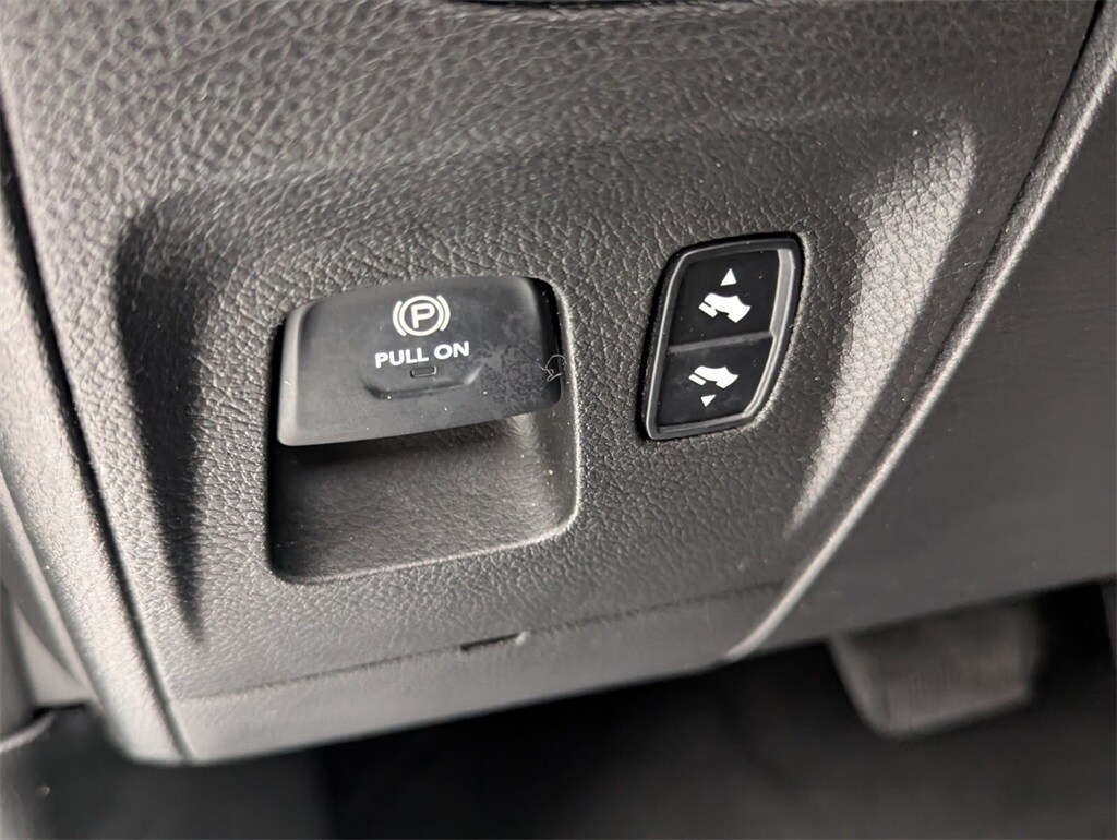 2020 Ram 1500 Laramie photo 13