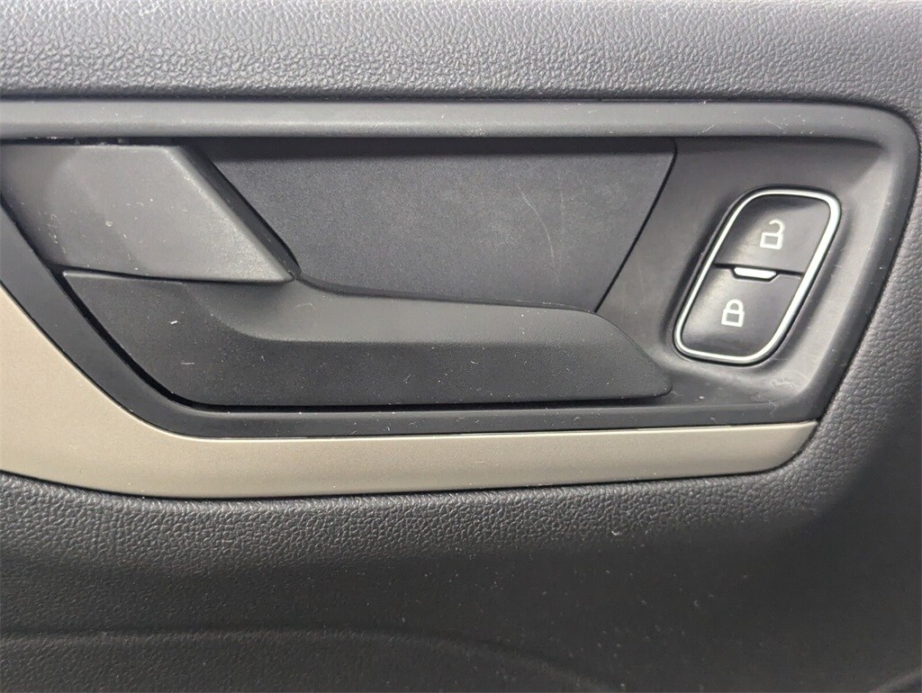 2022 Ford Escape SE photo 13