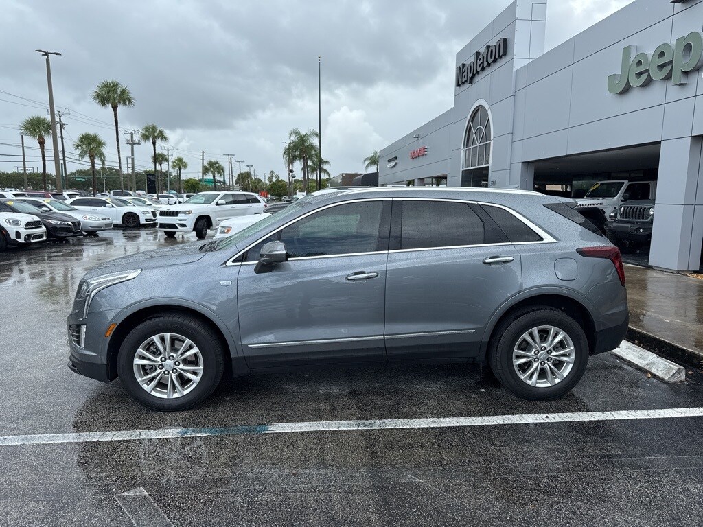 2021 Cadillac XT5 Luxury photo 3
