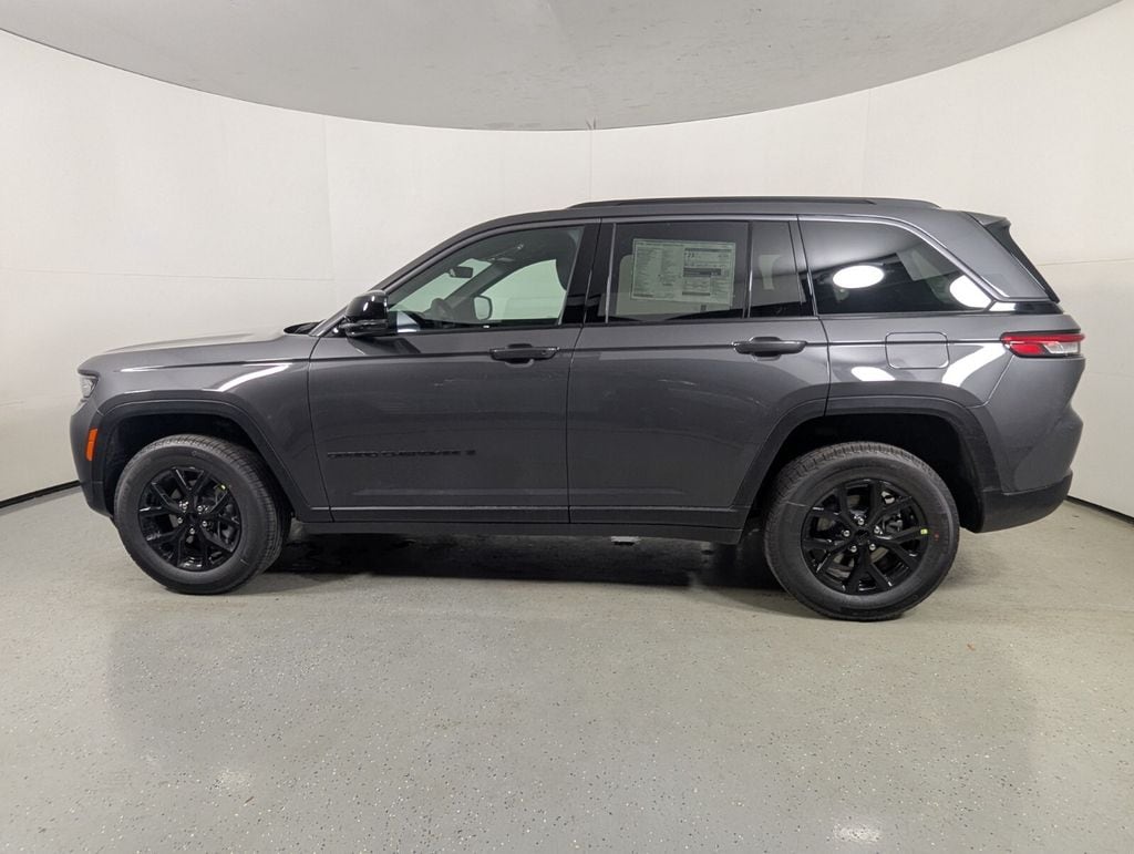 New 2026 Jeep Grand Cherokee ALTITUDE 4X2 Sport Utility