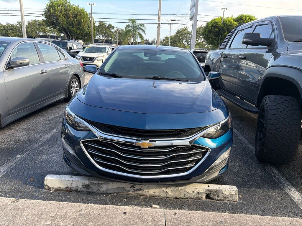 1G1ZD5ST9KF155591