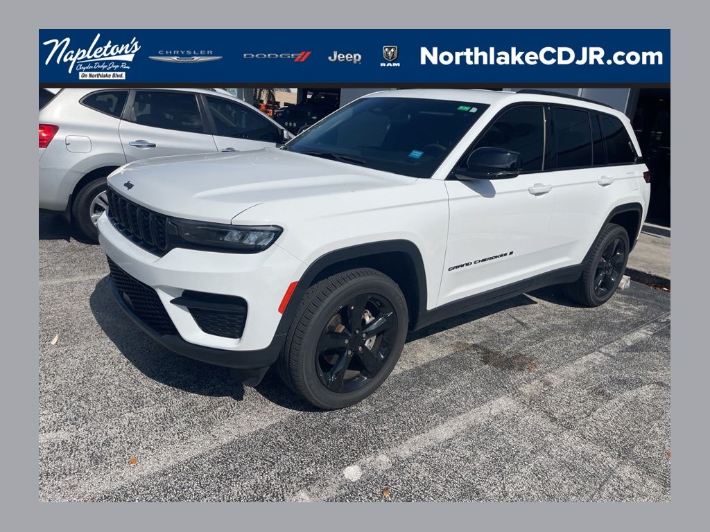 2023 Jeep Grand Cherokee Altitude 4x4's photo