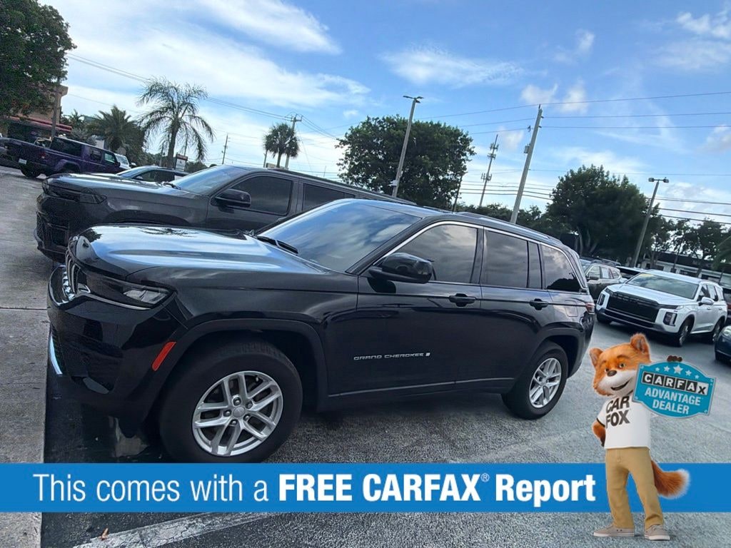 Used 2023 Jeep Grand Cherokee Laredo SUV