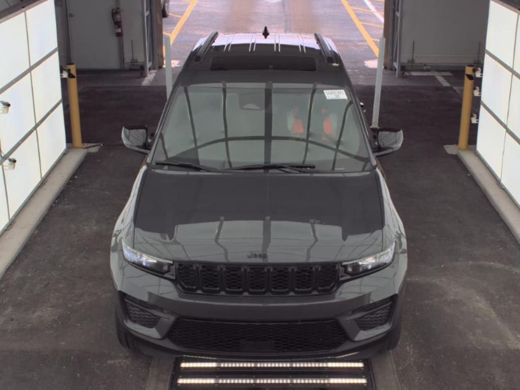 Used 2024 Jeep Grand Cherokee Altitude X SUV