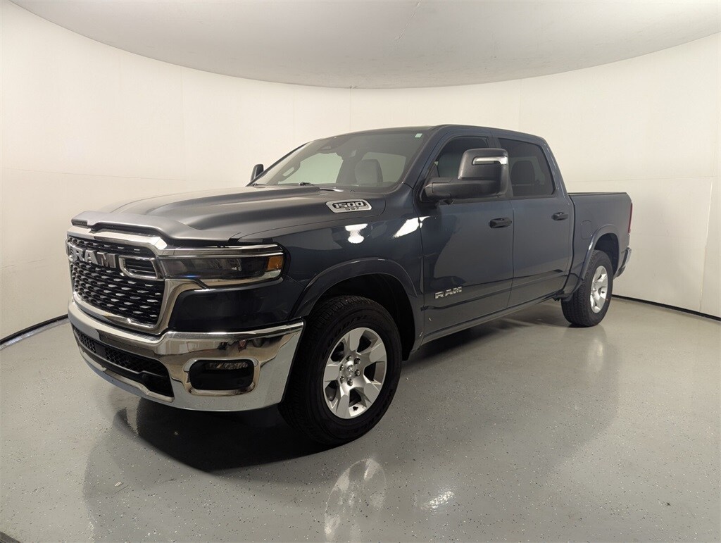 2025 Ram 1500 Big Horn photo 3