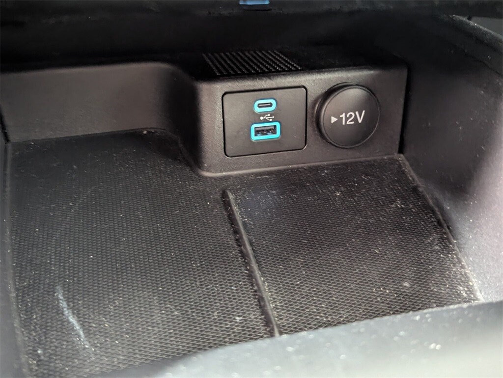 2022 Ford Escape SE photo 25