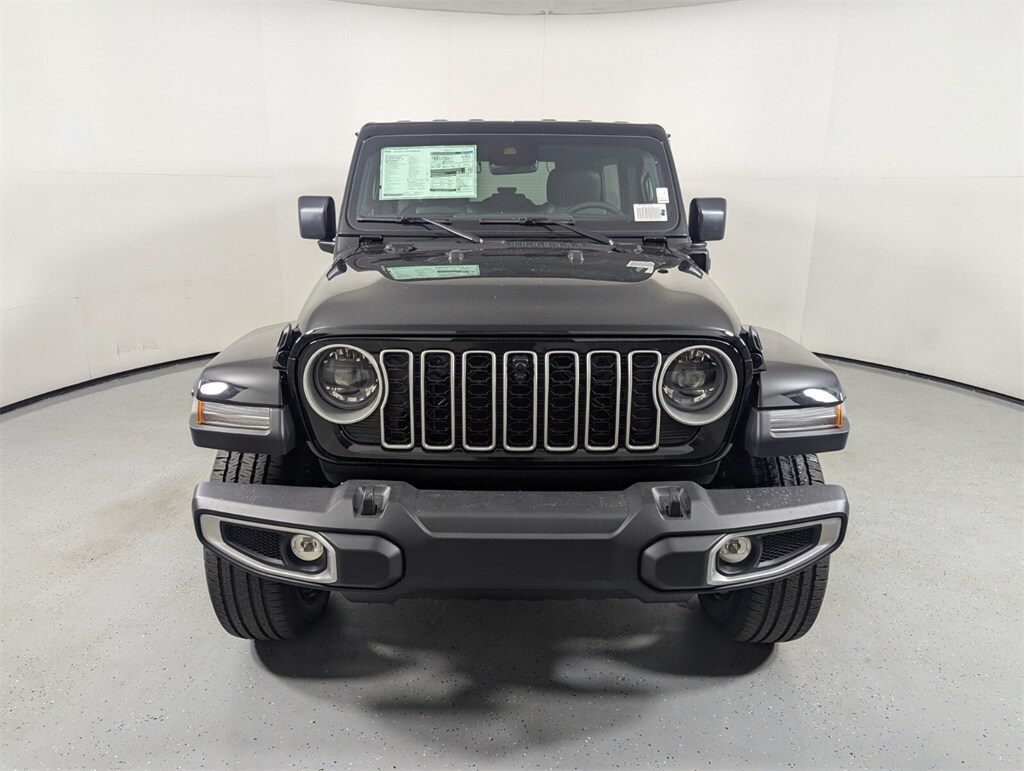 2025 Jeep Wrangler 4xe Sahara photo 2