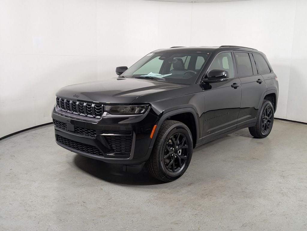 New 2026 Jeep Grand Cherokee LAREDO ALTITUDE 4X4 Sport Utility