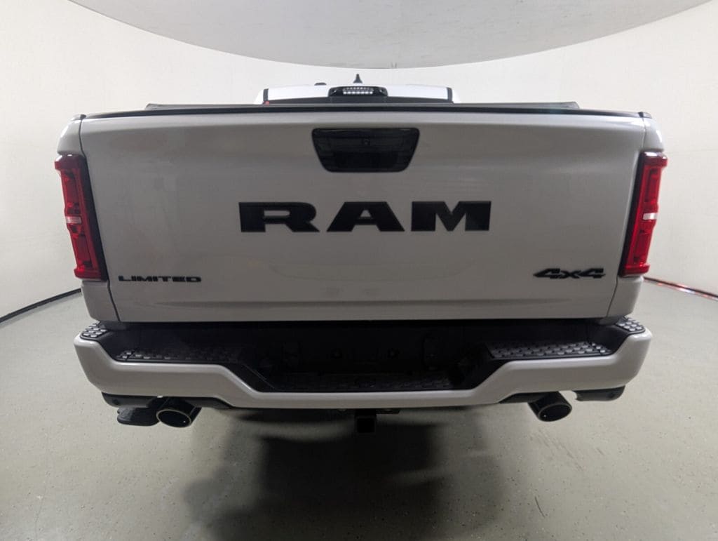 2026 RAM 1500 Limited - Photo 7