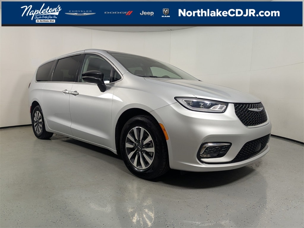 2024 Chrysler Pacifica PHEV Select