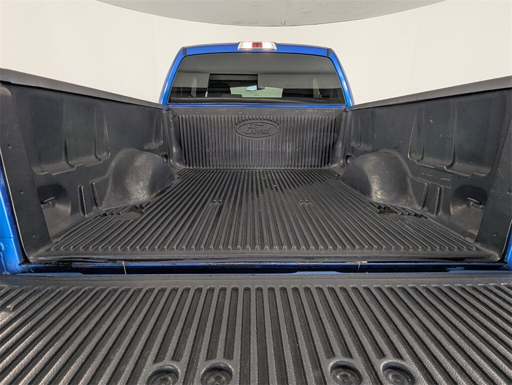 2010 Ford F-150 STX photo 23