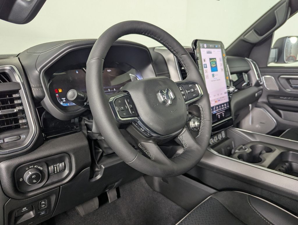2026 RAM 1500 Laramie - Photo 14