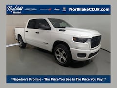 2026 Ram 1500 EXPRESS CREW CAB 4X2 5'7 BOX Pickup