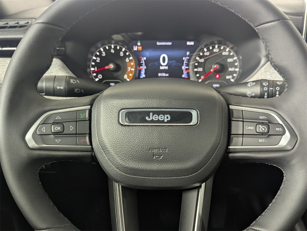 2023 Jeep Compass Latitude photo 14