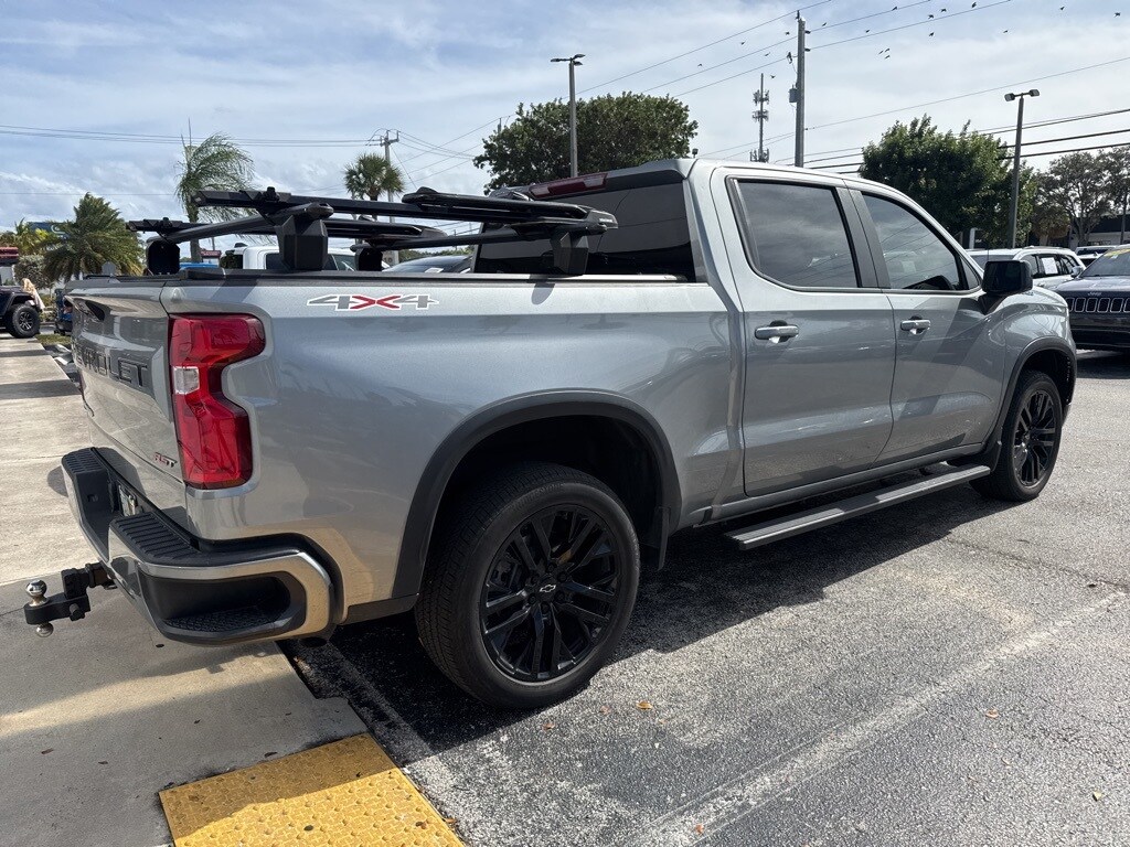 2023 Chevrolet Silverado 1500 RST photo 4