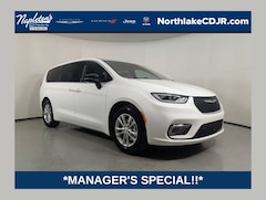 2026 Chrysler Pacifica SELECT Passenger Van