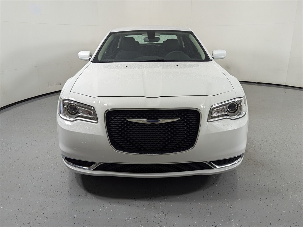 Used 2023 Chrysler 300 Touring with VIN 2C3CCAAG5PH636929 for sale in Lake Park, FL