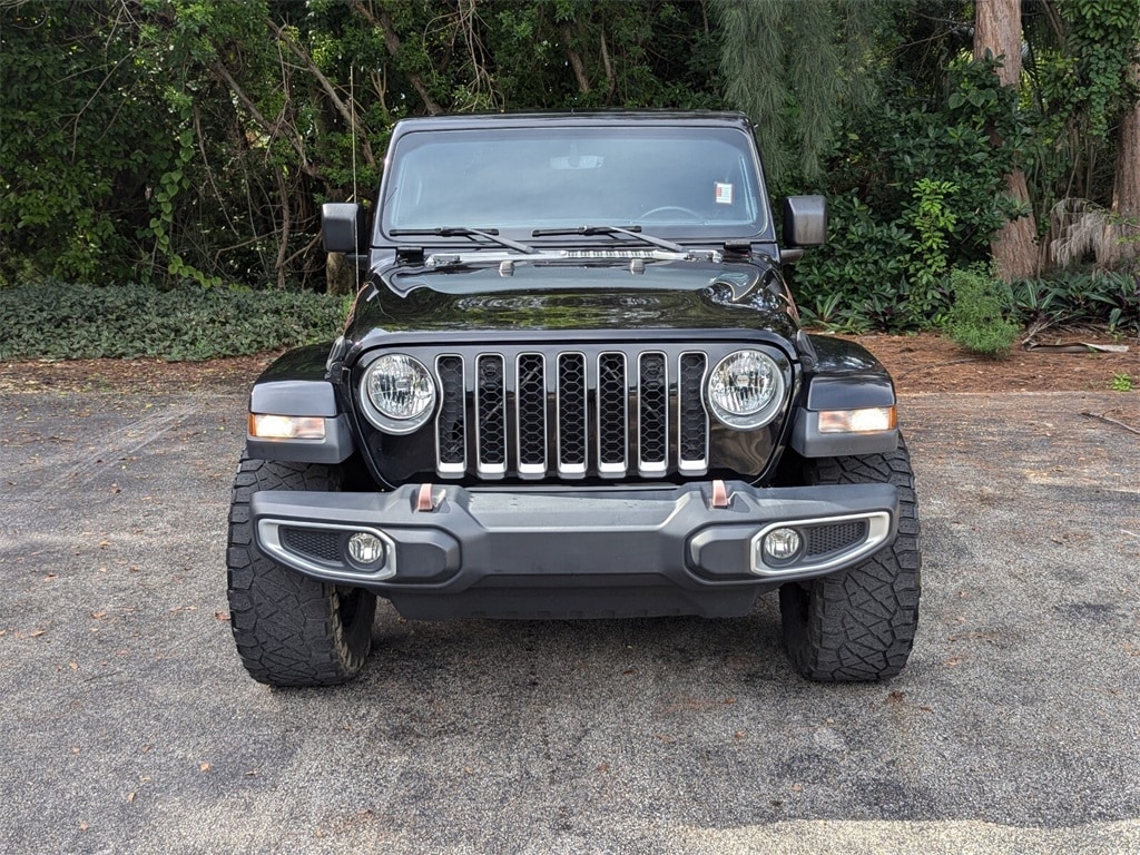 Used 2021 Jeep Gladiator Overland with VIN 1C6HJTFG5ML512032 for sale in Lake Park, FL