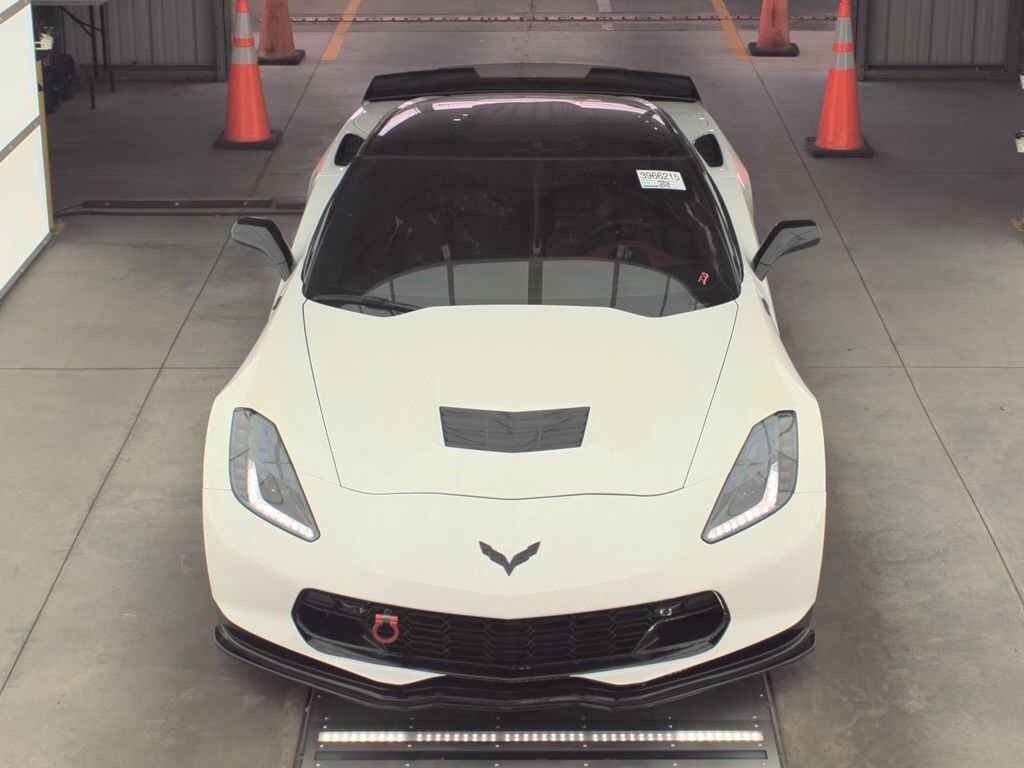 2016 Chevrolet Corvette Stingray Z51 3LT photo 2