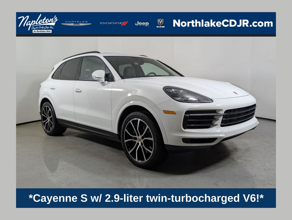 2021 Porsche Cayenne S's photo