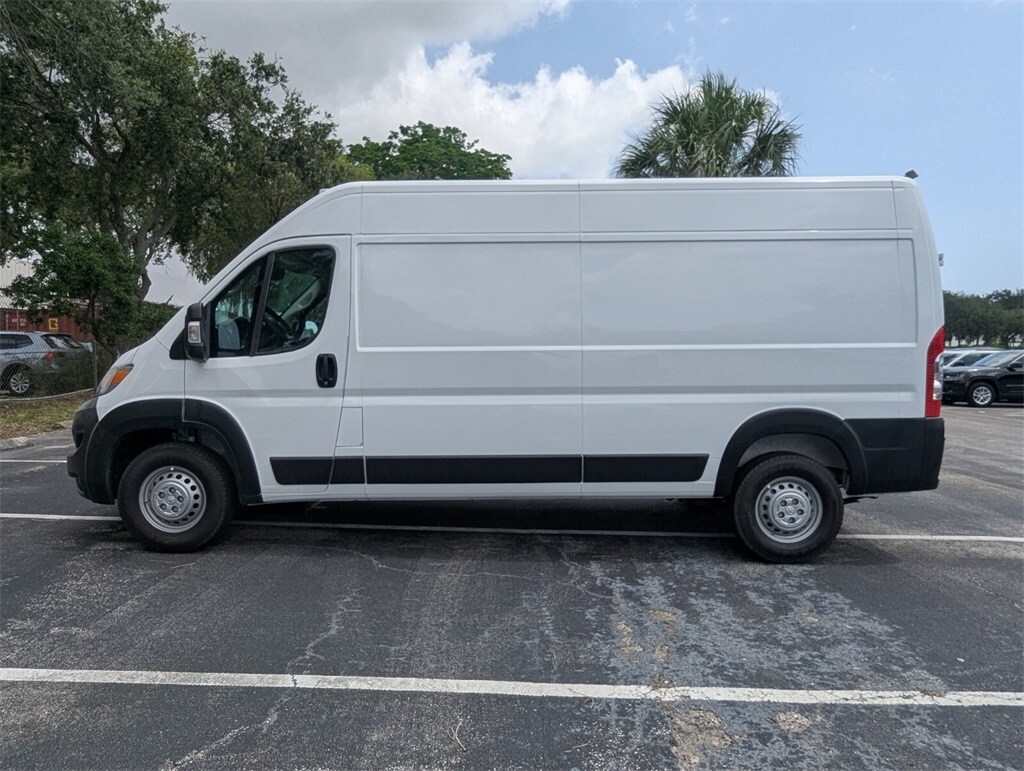2025 Ram ProMaster 2500 Cargo Van photo 4