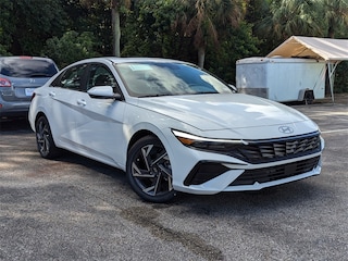 2025 Hyundai Elantra SEL Convenience Sedan