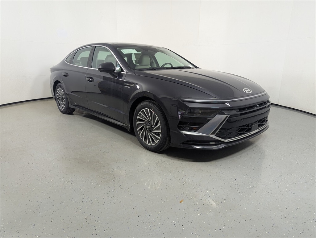 2025 Hyundai Sonata Hybrid Limited's photo