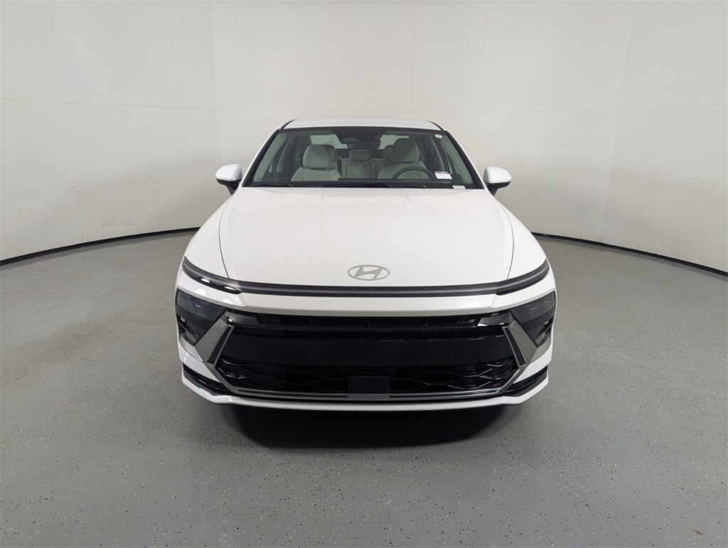 New 2025 Hyundai Sonata Hybrid SEL Sedan